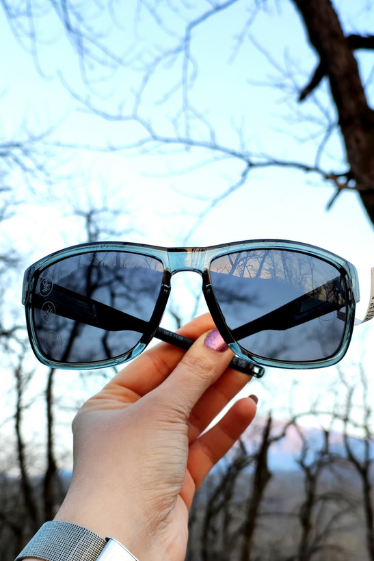 قیمت عینک آفتابی ورزشی شیشه آینهای اورجینال طوسی