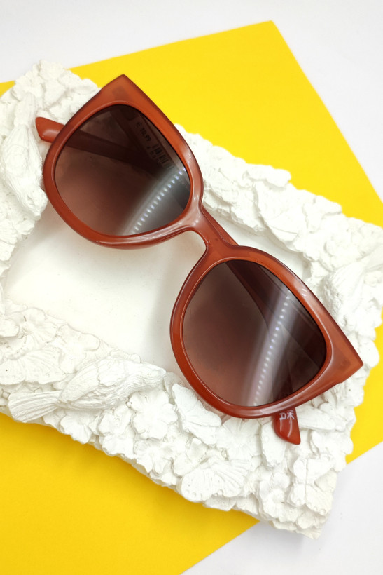 قیمت عینک آفتابی گربهای نارنجی اورجینال ارزان