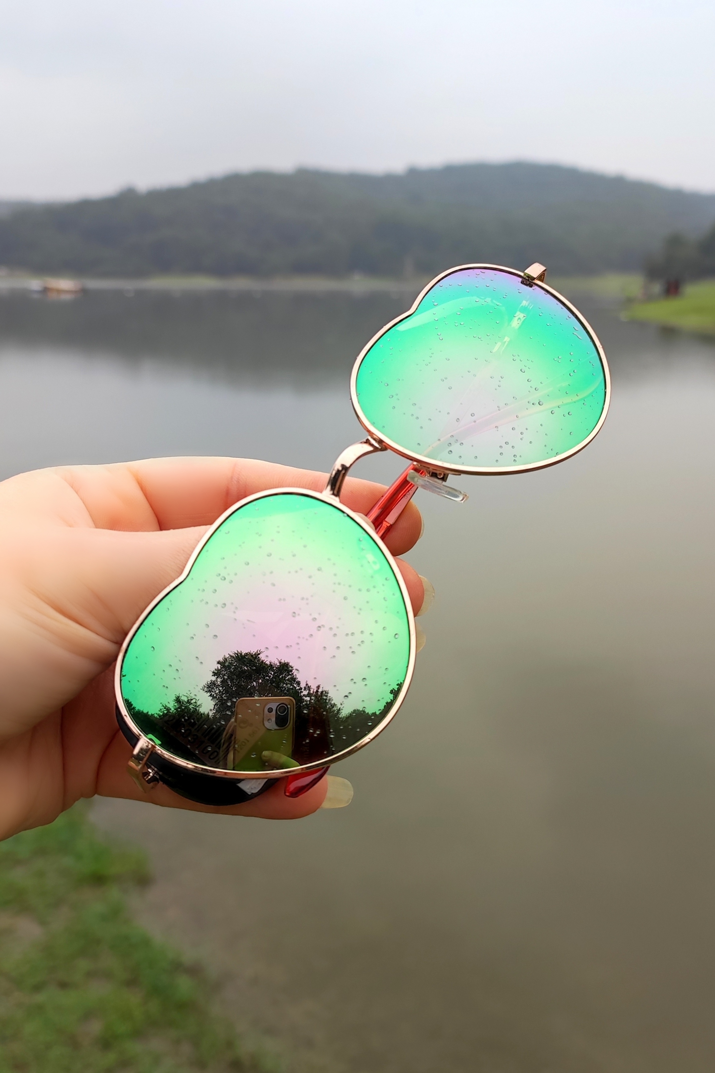 عینک آفتابی و برف فلزی قلبی عدسی آینه‌ای رنگ سبزصورتی