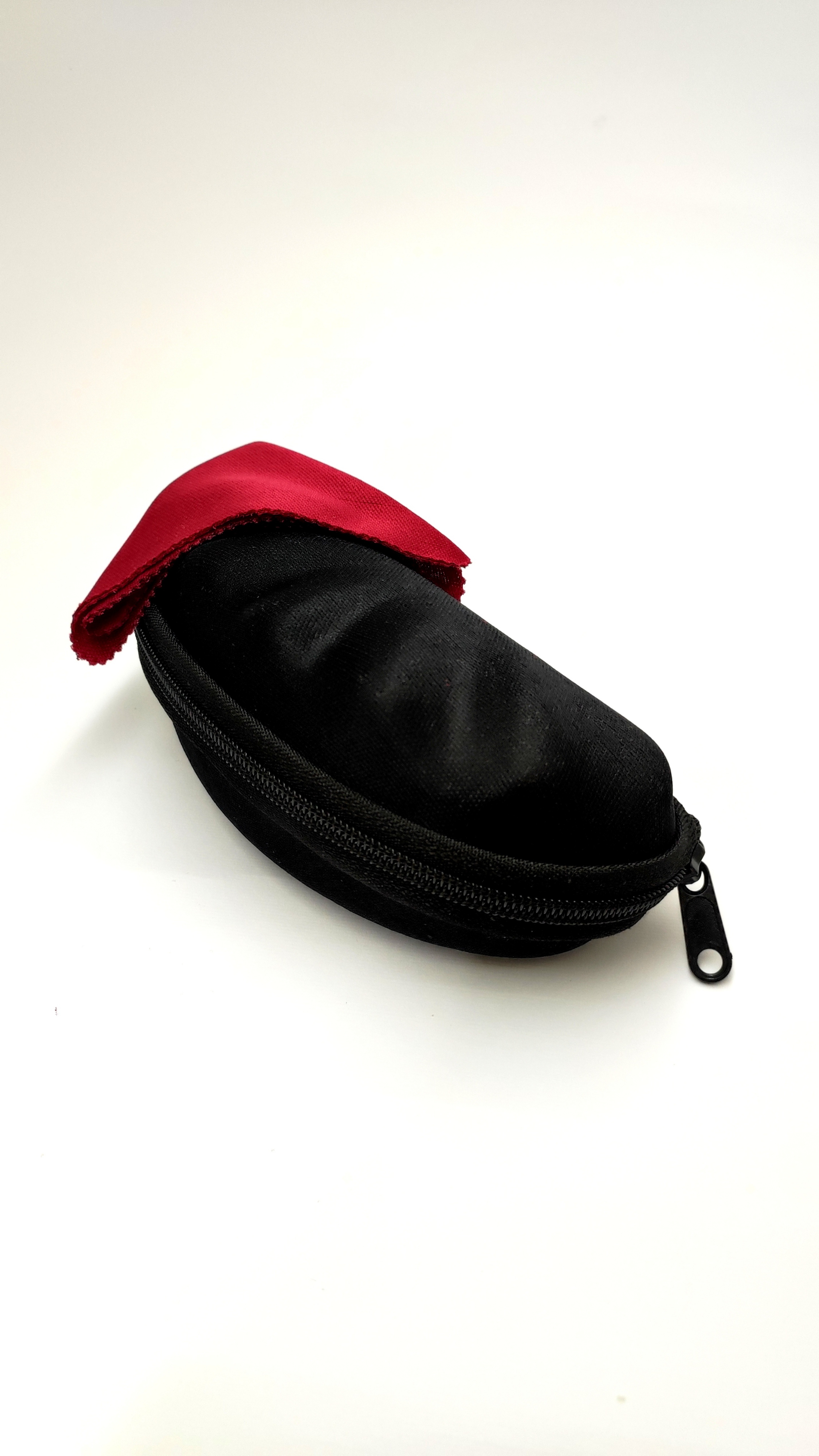 کیف عینک آفتابی هاردکیس صدفی همراه دستمال عینک