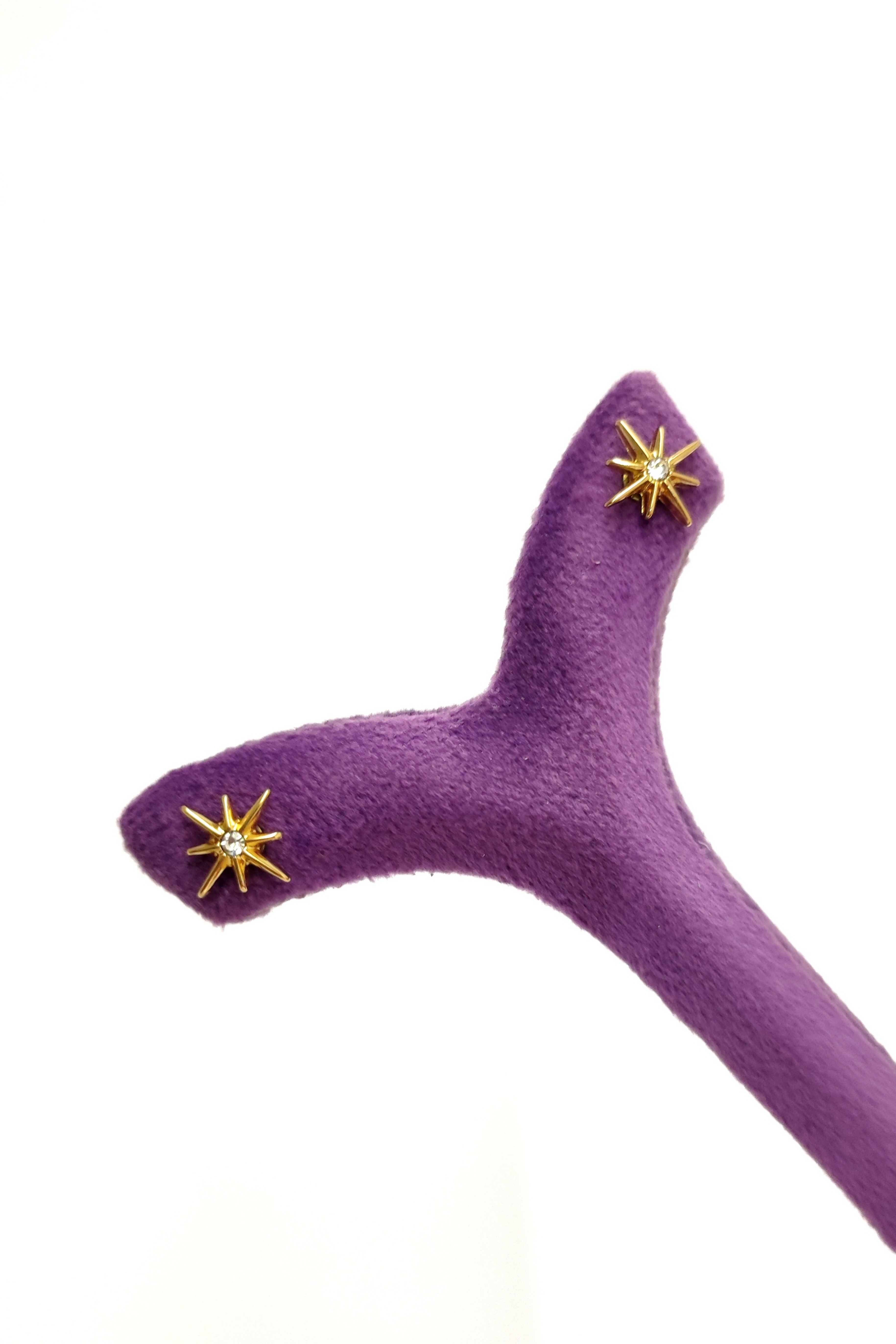 گوشواره میخی اورجینال مدل ستاره نگین‌دار آبکاری طلا